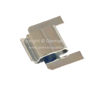 German quality scraper fixing clip - OEM PART NO: 171837485